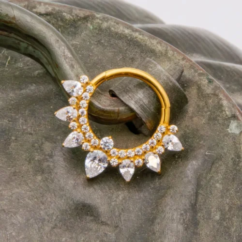 Aros de titanio con baño de oro