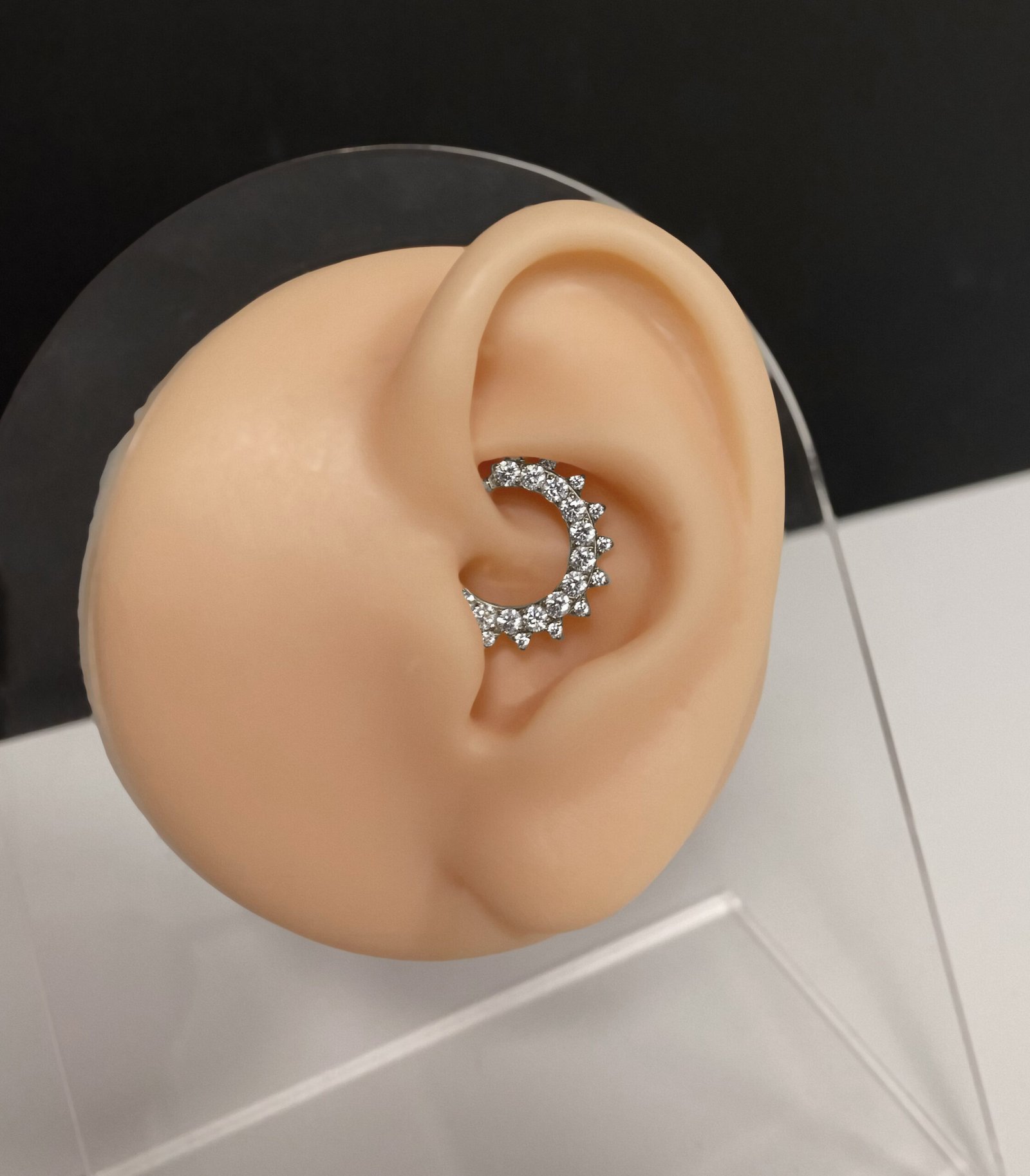 Aro de titanio con doble hilera de circonias - Imagen 2